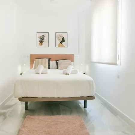 Apartamento Magnificent- 2bd 2bth- Center *