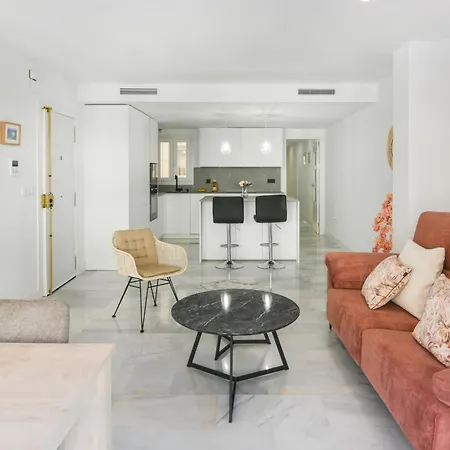 Magnificent- 2bd 2bth- Center Apartamento *